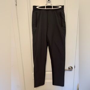 Lululemon Men's Athletic Pants - Small - with Zip Pockets, Black